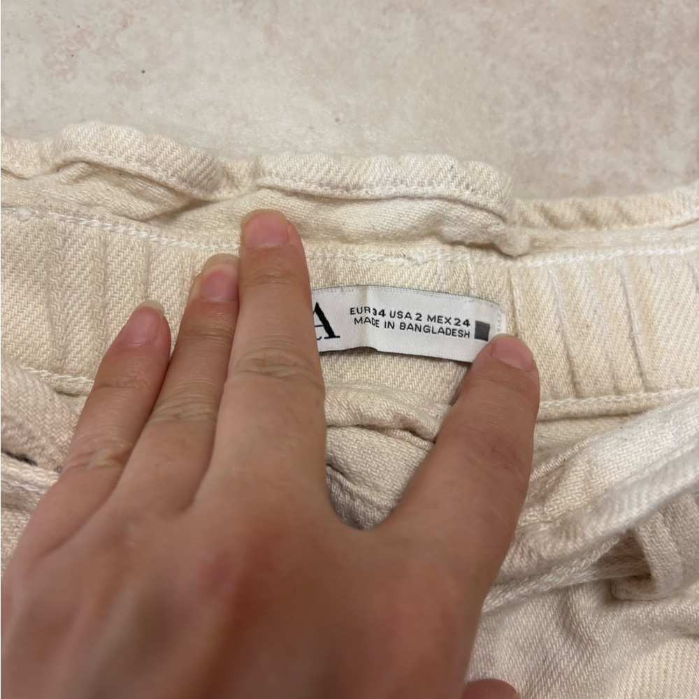 Cream Zara shorts - Picture 4 of 4